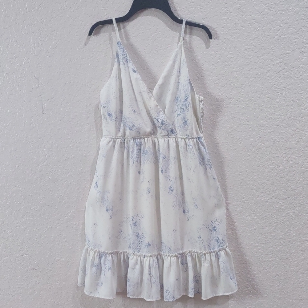 Sim & SamWhite and Blue Sleeveless Dress
